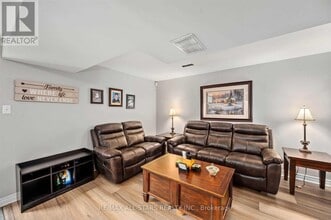 4 ALICE Ave in Georgina, ON - Building Photo - Building Photo