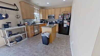 1242 Ledge Dr in York, PA - Building Photo - Building Photo