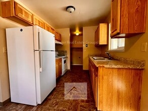 1854 Saratoga Dr in Colorado Springs, CO - Building Photo - Building Photo