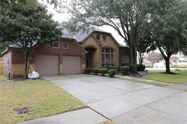 510 Sunny River Ln in Richmond, TX - Building Photo - Building Photo