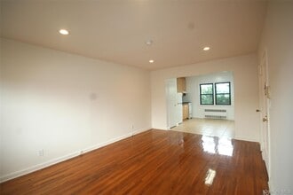 417 W Broadway in Long Beach, NY - Building Photo - Building Photo