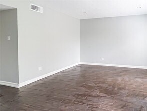 1715 Moritz Dr in Houston, TX - Building Photo - Building Photo