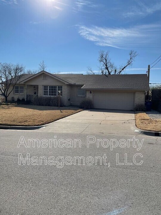 3756 S Braden Pl in Tulsa, OK - Building Photo