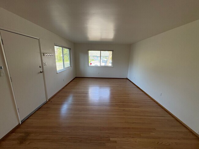 537 F St in Davis, CA - Building Photo - Building Photo