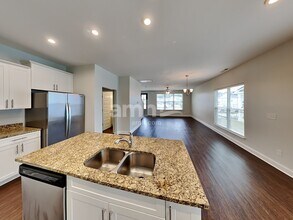 5506 Central Grove Sq in Nashville, TN - Building Photo - Building Photo