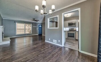 8608 Maple Ave in Raytown, MO - Building Photo - Building Photo