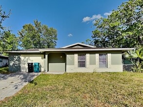 2755 Ravenall Ave in Orlando, FL - Foto de edificio - Building Photo