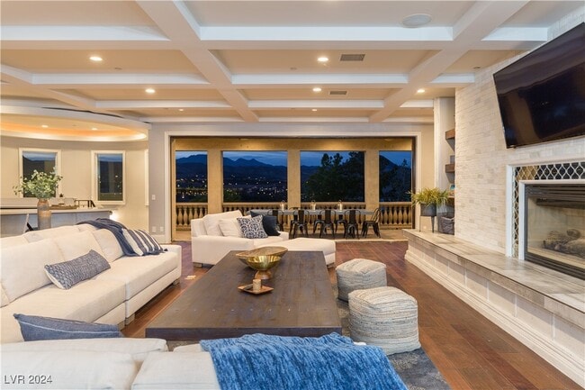property at 8 Rue Mediterra Dr