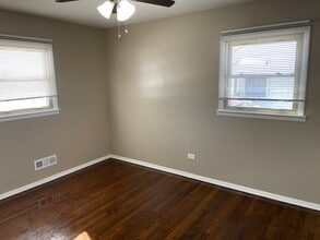 83 Indianwood Dr in Thornton, IL - Building Photo - Building Photo