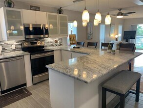 7003 Sunset Way in St Pete Beach, FL - Building Photo - Building Photo