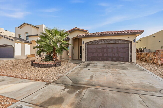14936 Harry Flournoy Ave in El Paso, TX - Foto de edificio - Building Photo