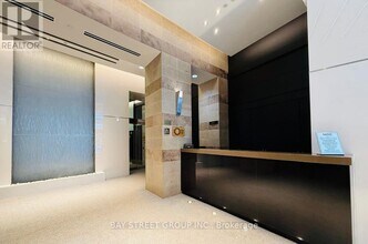 2181-2181 Yonge St in Toronto, ON - Building Photo - Building Photo