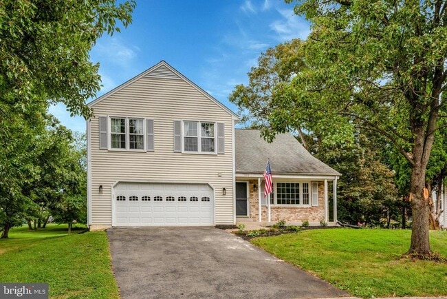 property at 2219 Cedar Mill Ct