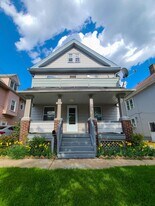 3293 W 98th St in Cleveland, OH - Building Photo