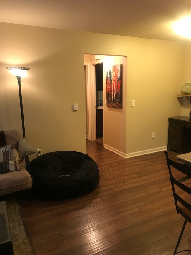 1209 W Plum St, Unit B5 in Fort Collins, CO - Building Photo - Building Photo