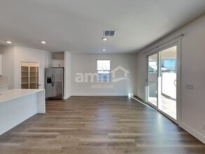 5838 Casterly Rock St in Las Vegas, NV - Foto de edificio - Building Photo