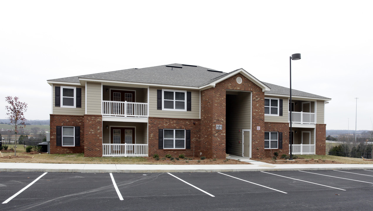 Monroe Ridge Apartments in Sweetwater, TN - Building Photo