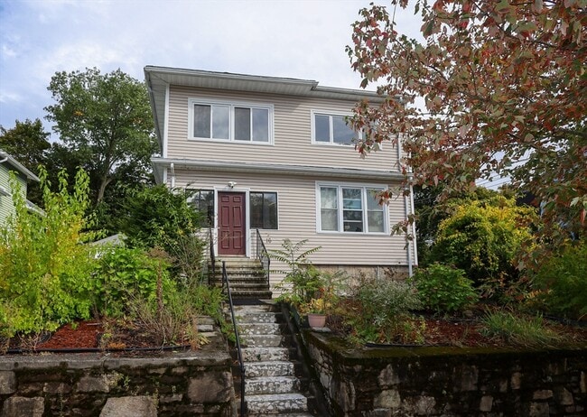 property at 16 Holland Rd