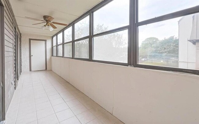 3045 Walnut Bend Ln in Houston, TX - Building Photo - Building Photo