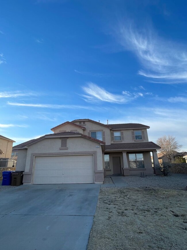 4332 Kachina Canyon Rd in Las Cruces, NM - Foto de edificio - Building Photo