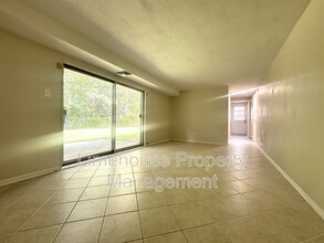 562 Briar Hill Rd in Norfolk, VA - Building Photo - Building Photo