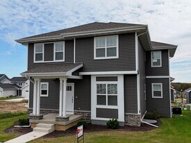 4825 Suelo Rd in Fitchburg, WI - Building Photo