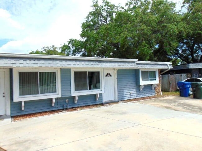 217 Debby Ct in Largo, FL - Building Photo - Building Photo