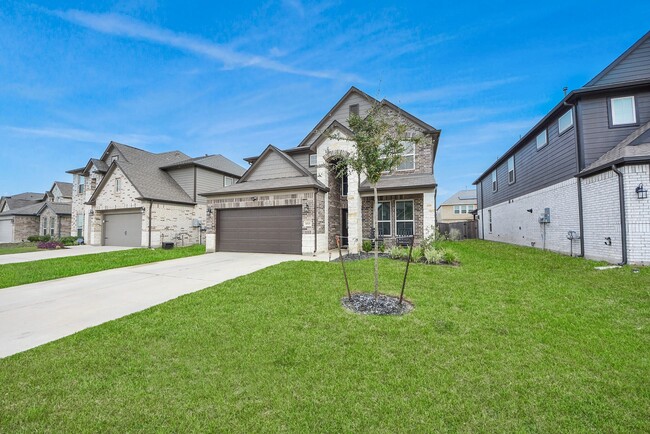 property at 8819 Cabin Loft Ln