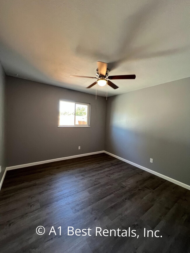 2701 Hemminger Way in Modesto, CA - Building Photo - Building Photo