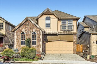 6391 NE Southbrook Ct in Hillsboro, OR - Building Photo