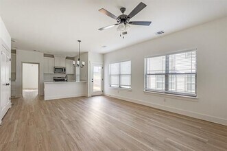 1224 Elva Warren St in Fort Worth, TX - Building Photo - Building Photo