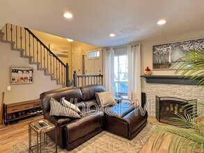 2913 W Long Cir in Littleton, CO - Building Photo - Building Photo