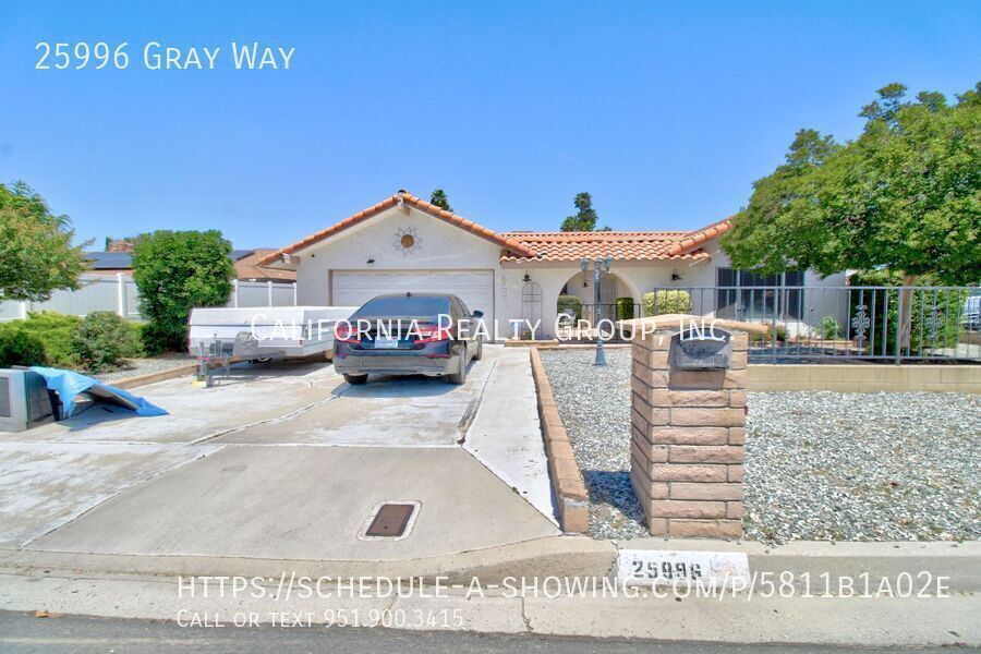 25996 Gray Way in Hemet, CA - Building Photo