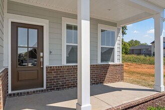 1183 Ross Farms Blvd in Clarksville, TN - Building Photo - Building Photo