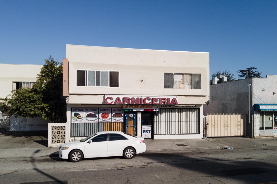 Arbor Vitae Apartments in Inglewood, CA - Foto de edificio