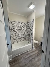 219 S 4th St, Unit Upper Unit in Stoughton, WI - Building Photo - Building Photo