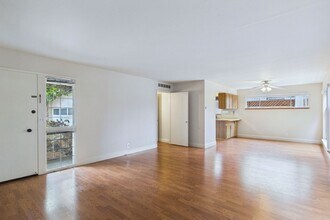 1333 Regent St in Redwood City, CA - Building Photo - Building Photo