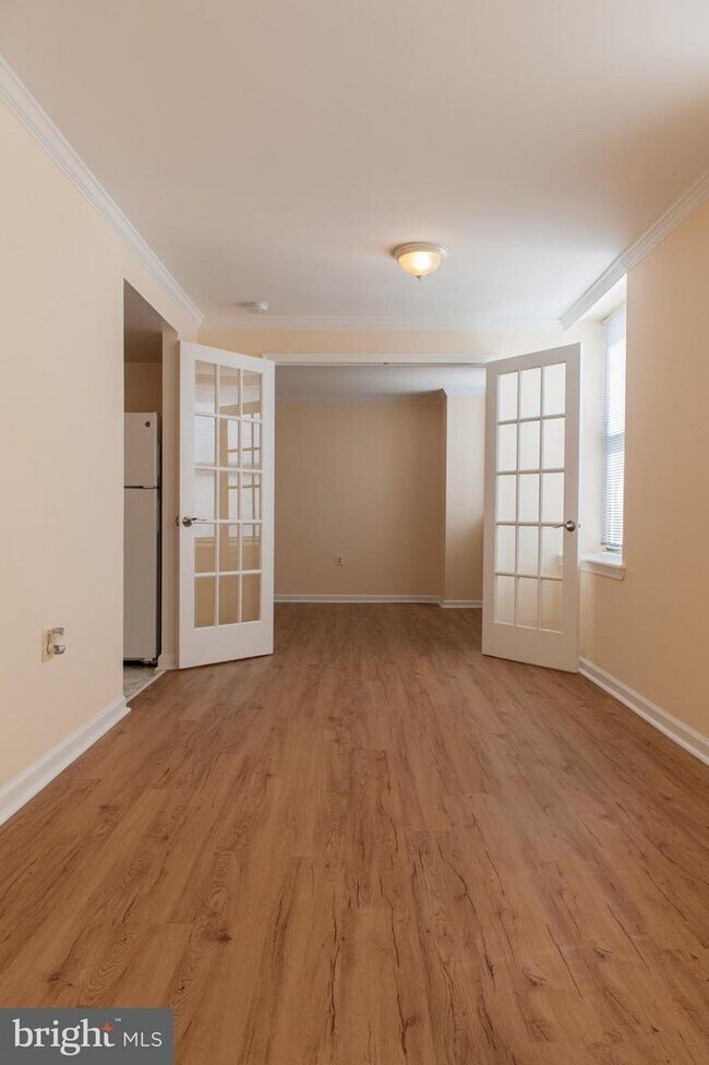 1436 Meridian Plz NW, Unit 203 in Washington, DC - Building Photo - Building Photo