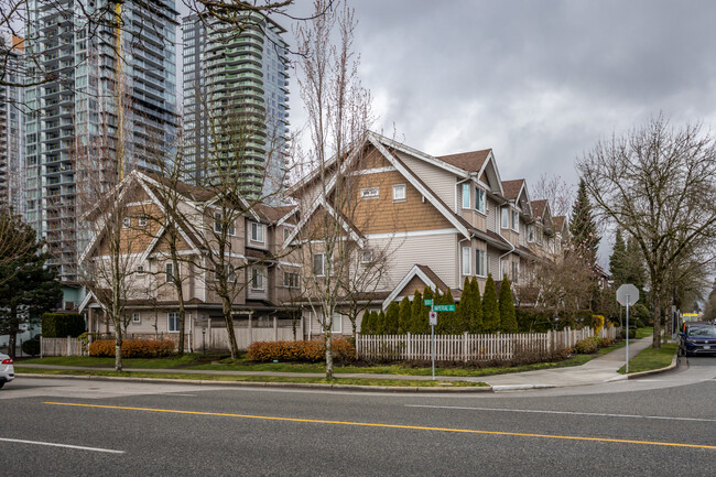 5083 Imperial St in Burnaby, BC - Building Photo - Building Photo