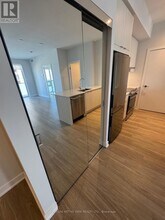 430-2430 Square One Dr in Mississauga, ON - Building Photo - Building Photo