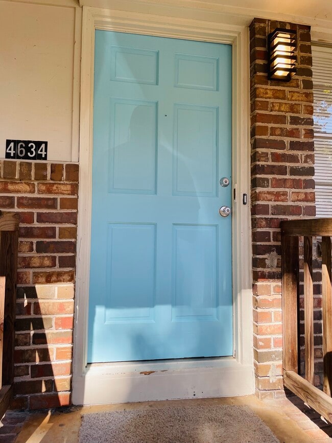 4634 Ridge Dr Rentals in Pine Lake, GA