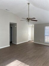 6737 Mattney Cir in Dallas, TX - Building Photo - Building Photo