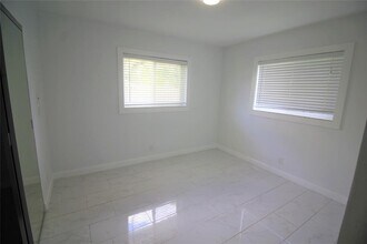 160 SW 127th Ave in Plantation, FL - Building Photo - Building Photo