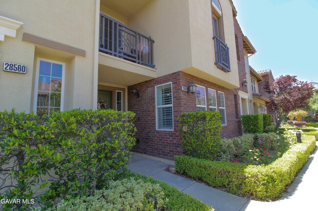 28562 Herrera St in Santa Clarita, CA - Building Photo - Building Photo