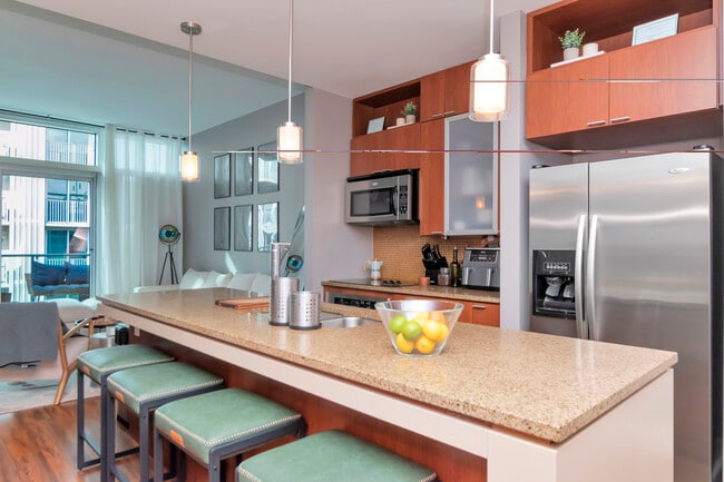 111 N 12th St, Unit 111 N 12th St Unit 1820 in Tampa, FL - Foto de edificio - Building Photo