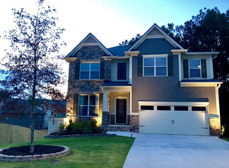 402 Livingston Pt in Acworth, GA - Building Photo