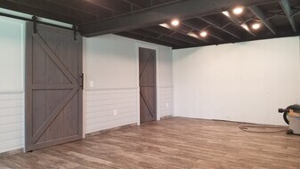 75 Buckwheat Ave in Portsmouth, RI - Building Photo