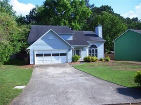 4865 Camberbridge Dr in Alpharetta, GA - Building Photo