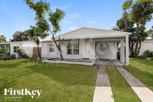 210 NW 53rd St in Fort Lauderdale, FL - Building Photo