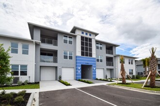 The Solera at Kendall West in Jacksonville, FL - Building Photo - Building Photo